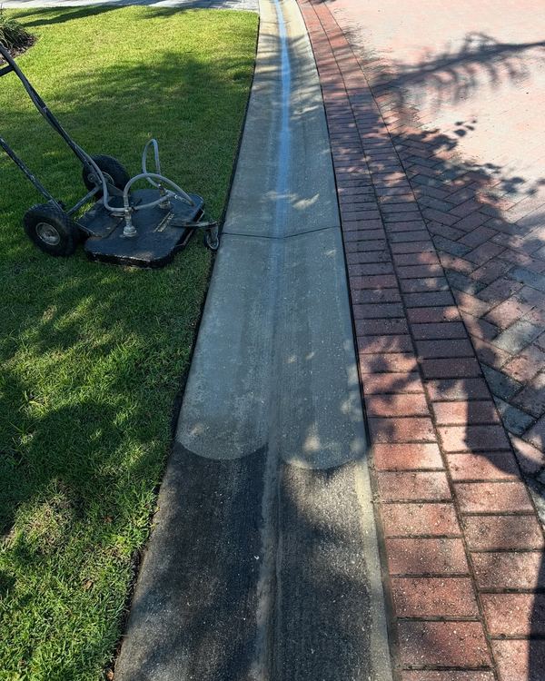 Curb gutter cleaning HOA